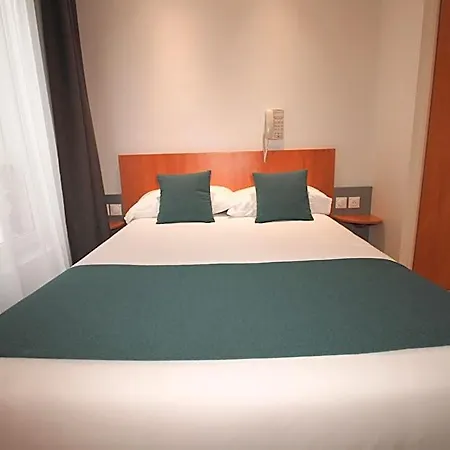 Little Hotel Paris