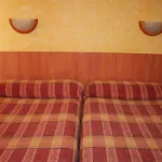 Little Hotel 2*