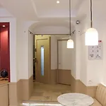 Hotel Little