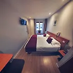 Hotel Little 2*
